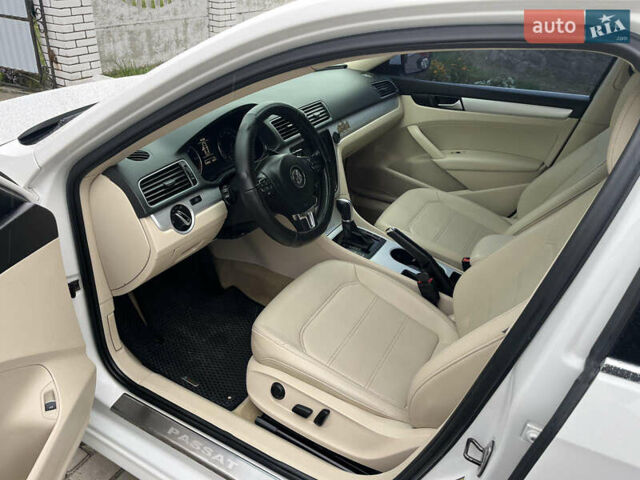 Білий Фольксваген Пассат, об'ємом двигуна 1.97 л та пробігом 267 тис. км за 10500 $, фото 16 на Automoto.ua