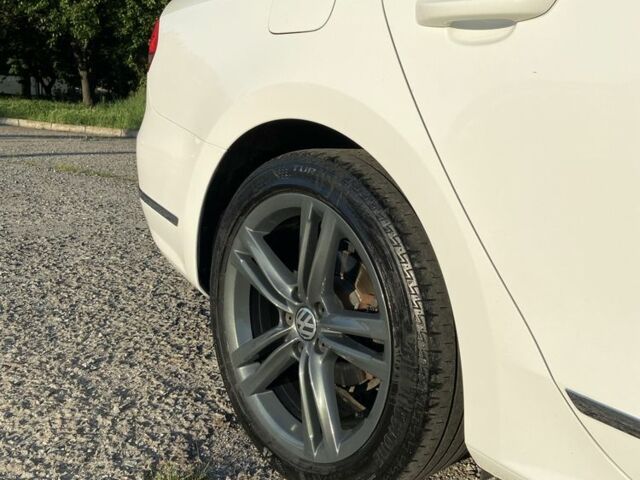 Білий Фольксваген Пассат, об'ємом двигуна 2 л та пробігом 304 тис. км за 11400 $, фото 5 на Automoto.ua