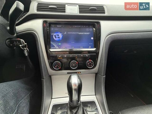 Белый Фольксваген Пассат, объемом двигателя 2.5 л и пробегом 250 тыс. км за 9000 $, фото 32 на Automoto.ua