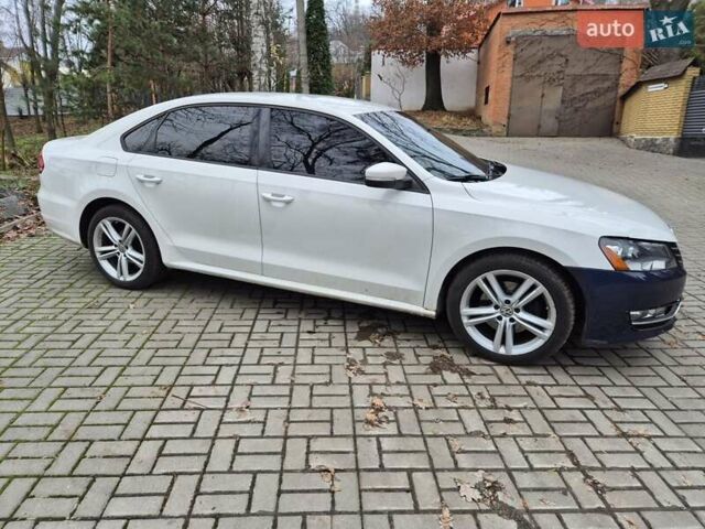 Белый Фольксваген Пассат, объемом двигателя 2.5 л и пробегом 250 тыс. км за 8000 $, фото 7 на Automoto.ua