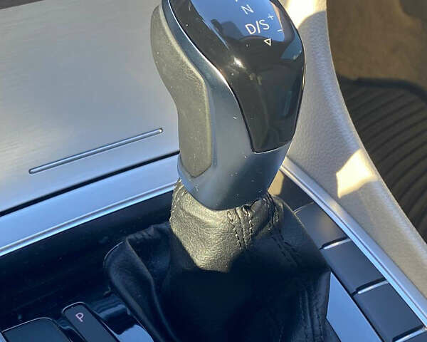 Белый Фольксваген Пассат, объемом двигателя 2.5 л и пробегом 126 тыс. км за 10600 $, фото 39 на Automoto.ua