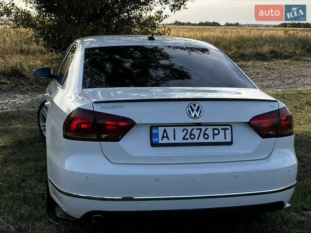 Фольксваген Пассат 2013 в Вышгороде на Automoto.ua Белый Фольксваген Пассат, объемом двигателя 1.97 л и пробегом 102 тыс. км за 14000 $, фото 9 на Automoto.ua