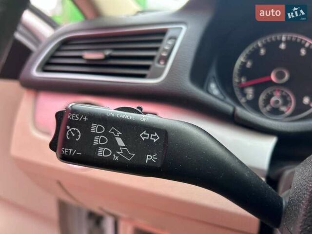 Білий Фольксваген Пассат, об'ємом двигуна 2.5 л та пробігом 158 тис. км за 11290 $, фото 20 на Automoto.ua