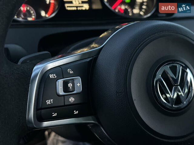 Фольксваген Пассат 2013 в Одессе на Automoto.ua Белый Фольксваген Пассат, объемом двигателя 1.98 л и пробегом 150 тыс. км за 12500 $, фото 53 на Automoto.ua