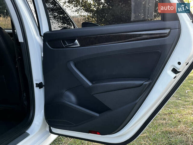 Фольксваген Пассат 2013 в Вышгороде на Automoto.ua Белый Фольксваген Пассат, объемом двигателя 1.97 л и пробегом 102 тыс. км за 14000 $, фото 18 на Automoto.ua