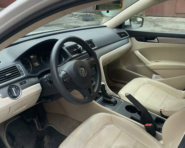 Белый Фольксваген Пассат, объемом двигателя 2.5 л и пробегом 197 тыс. км за 8500 $, фото 11 на Automoto.ua