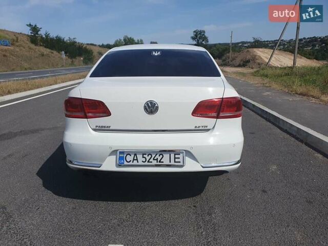 Белый Фольксваген Пассат, объемом двигателя 1.97 л и пробегом 300 тыс. км за 12000 $, фото 20 на Automoto.ua