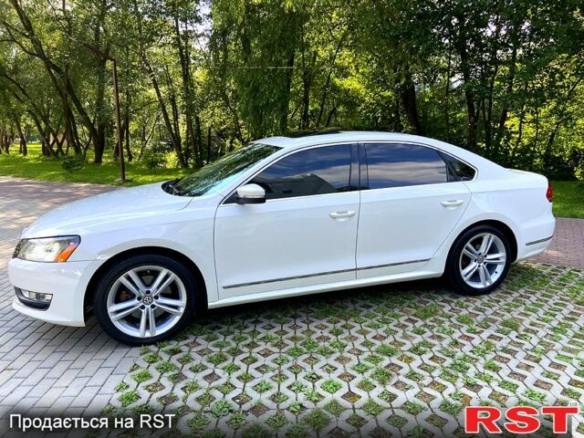 Белый Фольксваген Пассат, объемом двигателя 2 л и пробегом 236 тыс. км за 12100 $, фото 4 на Automoto.ua