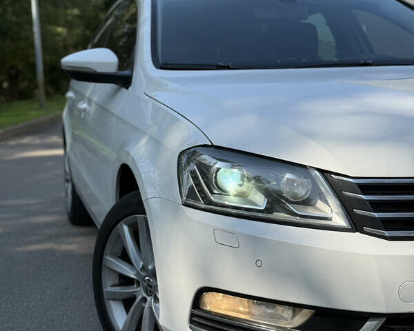 Білий Фольксваген Пассат, об'ємом двигуна 1.8 л та пробігом 210 тис. км за 8900 $, фото 12 на Automoto.ua