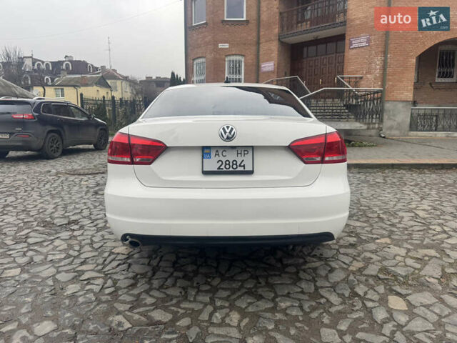 Белый Фольксваген Пассат, объемом двигателя 1.8 л и пробегом 261 тыс. км за 11500 $, фото 4 на Automoto.ua