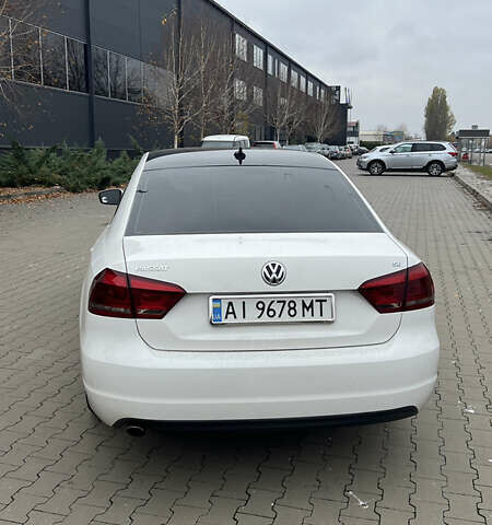 Белый Фольксваген Пассат, объемом двигателя 2.48 л и пробегом 260 тыс. км за 9500 $, фото 4 на Automoto.ua