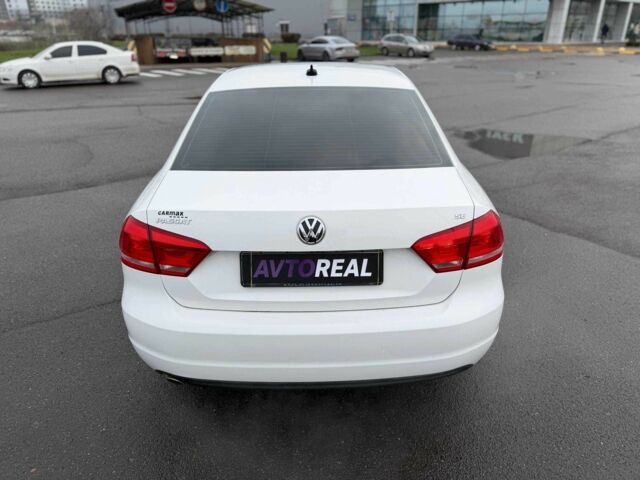 Белый Фольксваген Пассат, объемом двигателя 2.5 л и пробегом 250 тыс. км за 9000 $, фото 2 на Automoto.ua