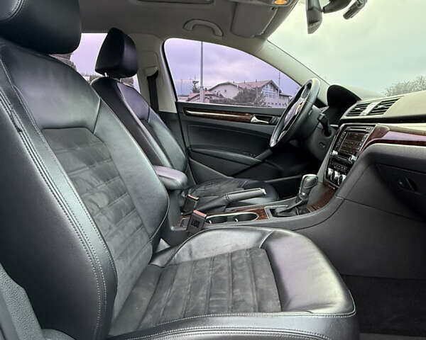 Белый Фольксваген Пассат, объемом двигателя 2 л и пробегом 118 тыс. км за 13200 $, фото 30 на Automoto.ua