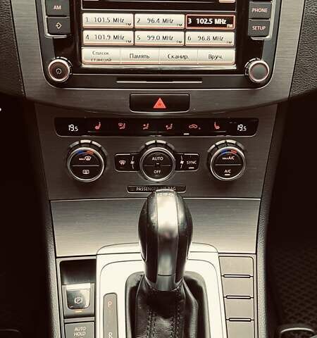 Белый Фольксваген Пассат, объемом двигателя 1.97 л и пробегом 201 тыс. км за 11900 $, фото 11 на Automoto.ua