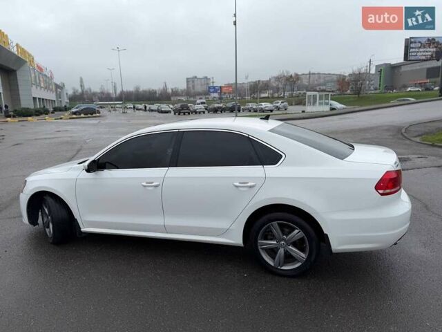 Белый Фольксваген Пассат, объемом двигателя 2.5 л и пробегом 250 тыс. км за 9000 $, фото 6 на Automoto.ua