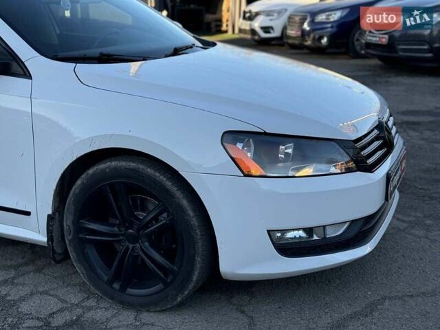 Білий Фольксваген Пассат, об'ємом двигуна 2 л та пробігом 222 тис. км за 14190 $, фото 3 на Automoto.ua