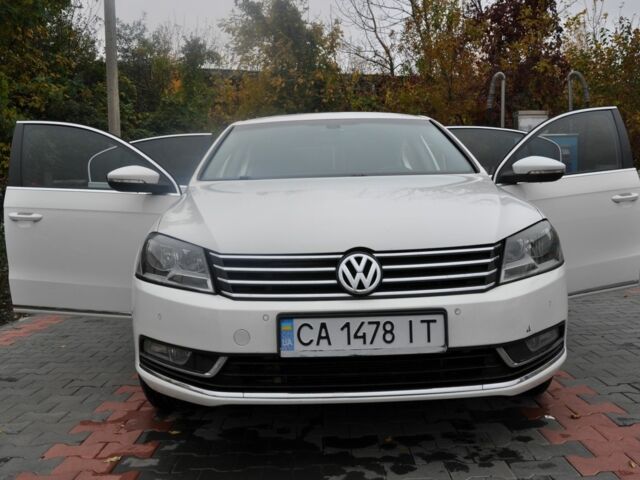 Белый Фольксваген Пассат, объемом двигателя 2 л и пробегом 195 тыс. км за 9000 $, фото 2 на Automoto.ua