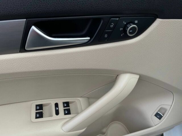 Белый Фольксваген Пассат, объемом двигателя 2 л и пробегом 222 тыс. км за 10900 $, фото 8 на Automoto.ua