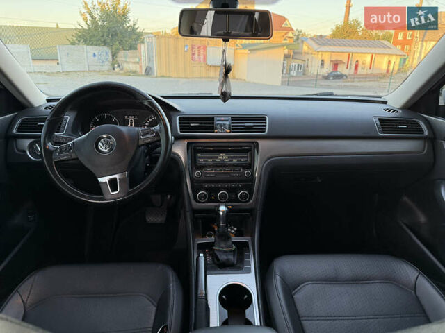 Білий Фольксваген Пассат, об'ємом двигуна 1.97 л та пробігом 180 тис. км за 12800 $, фото 15 на Automoto.ua
