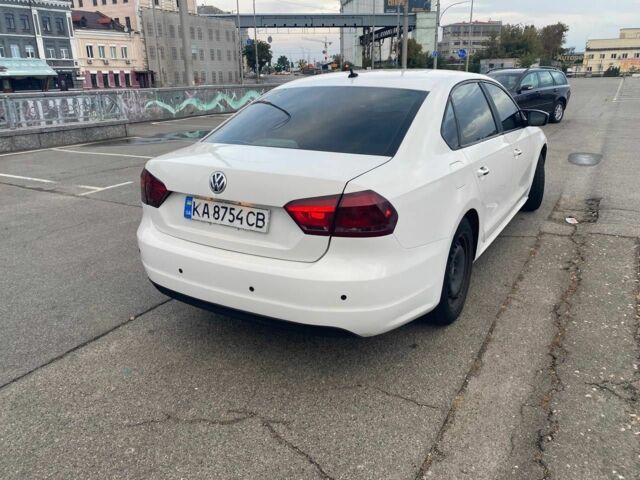 Белый Фольксваген Пассат, объемом двигателя 2.5 л и пробегом 175 тыс. км за 9900 $, фото 7 на Automoto.ua