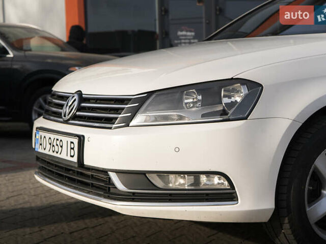 Белый Фольксваген Пассат, объемом двигателя 2 л и пробегом 367 тыс. км за 11300 $, фото 2 на Automoto.ua