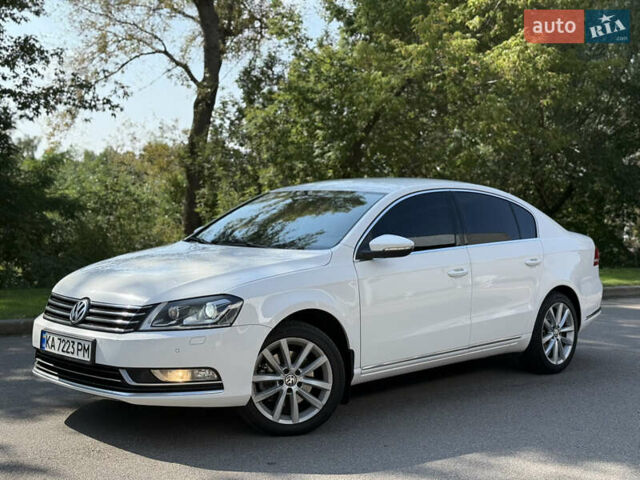 Білий Фольксваген Пассат, об'ємом двигуна 1.8 л та пробігом 210 тис. км за 8900 $, фото 2 на Automoto.ua