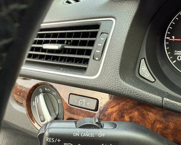 Белый Фольксваген Пассат, объемом двигателя 2 л и пробегом 118 тыс. км за 13200 $, фото 44 на Automoto.ua