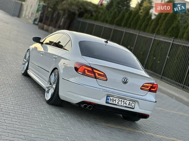 Фольксваген Пассат 2013 в Одессе на Automoto.ua Белый Фольксваген Пассат, объемом двигателя 1.98 л и пробегом 150 тыс. км за 12500 $, фото 16 на Automoto.ua