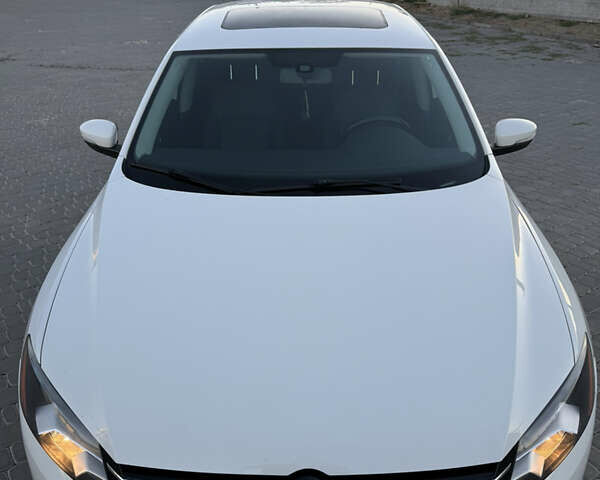 Білий Фольксваген Пассат, об'ємом двигуна 1.97 л та пробігом 180 тис. км за 12800 $, фото 1 на Automoto.ua