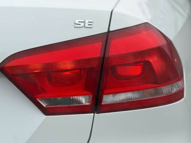 Белый Фольксваген Пассат, объемом двигателя 2.5 л и пробегом 250 тыс. км за 9000 $, фото 4 на Automoto.ua