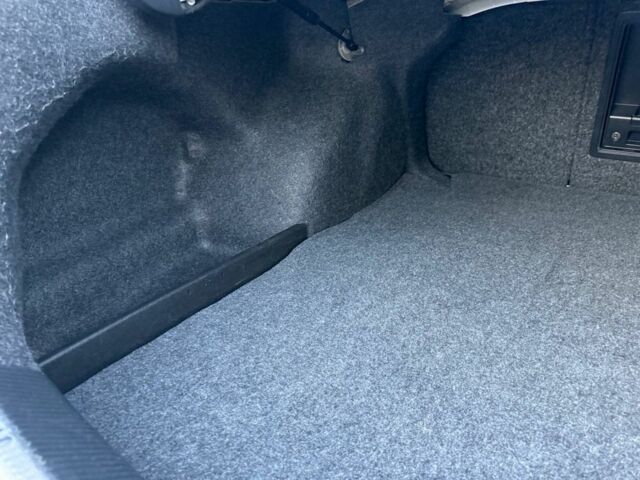 Белый Фольксваген Пассат, объемом двигателя 2 л и пробегом 154 тыс. км за 13200 $, фото 12 на Automoto.ua