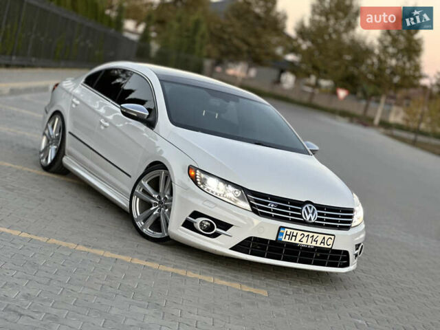 Фольксваген Пассат 2013 в Одессе на Automoto.ua Белый Фольксваген Пассат, объемом двигателя 1.98 л и пробегом 150 тыс. км за 12500 $, фото 6 на Automoto.ua