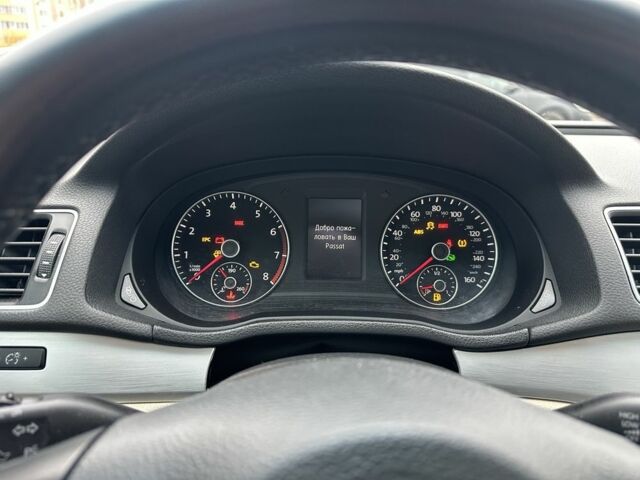 Білий Фольксваген Пассат, об'ємом двигуна 2.5 л та пробігом 226 тис. км за 8900 $, фото 7 на Automoto.ua