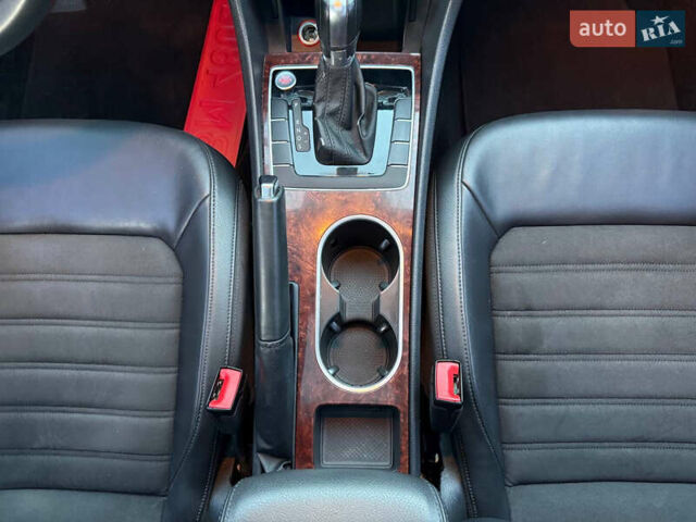 Белый Фольксваген Пассат, объемом двигателя 2 л и пробегом 154 тыс. км за 13200 $, фото 46 на Automoto.ua