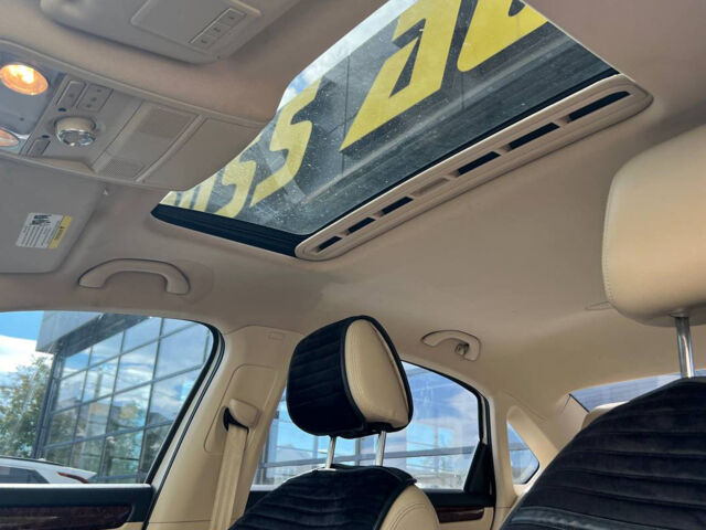 Білий Фольксваген Пассат, об'ємом двигуна 2 л та пробігом 233 тис. км за 11900 $, фото 7 на Automoto.ua