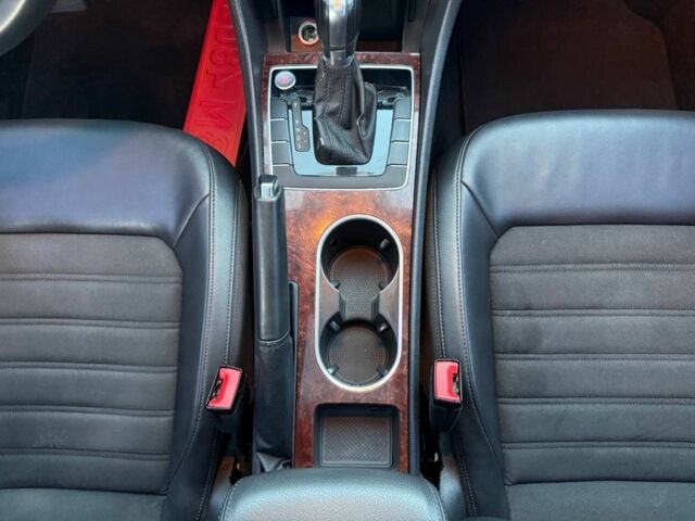 Белый Фольксваген Пассат, объемом двигателя 2 л и пробегом 151 тыс. км за 13200 $, фото 16 на Automoto.ua