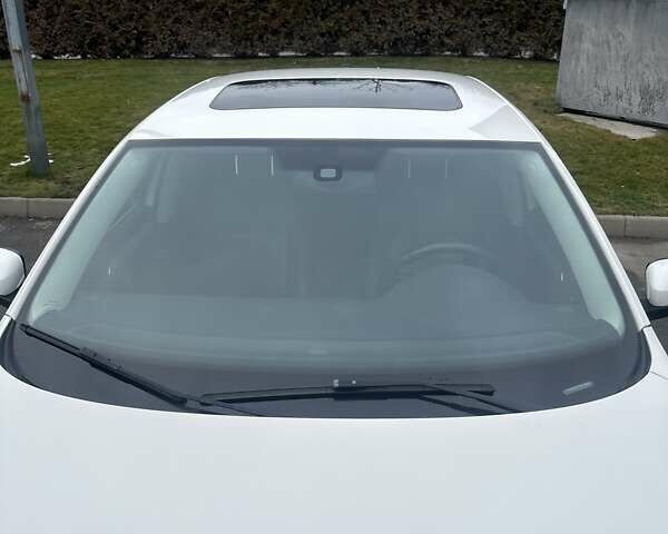 Белый Фольксваген Пассат, объемом двигателя 1.97 л и пробегом 280 тыс. км за 11000 $, фото 7 на Automoto.ua