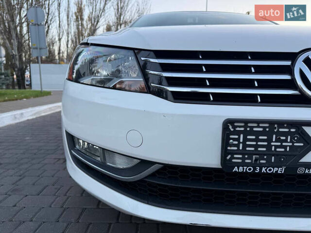 Белый Фольксваген Пассат, объемом двигателя 2 л и пробегом 154 тыс. км за 13200 $, фото 17 на Automoto.ua