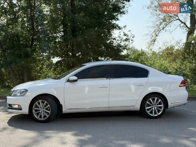 Білий Фольксваген Пассат, об'ємом двигуна 1.8 л та пробігом 210 тис. км за 8900 $, фото 5 на Automoto.ua