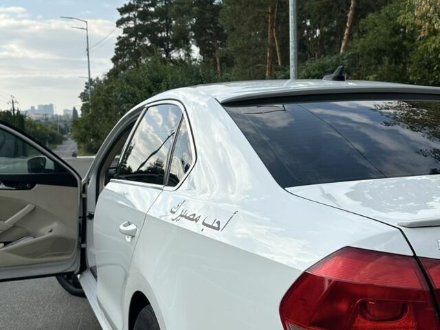 Білий Фольксваген Пассат, об'ємом двигуна 2 л та пробігом 369 тис. км за 10000 $, фото 18 на Automoto.ua