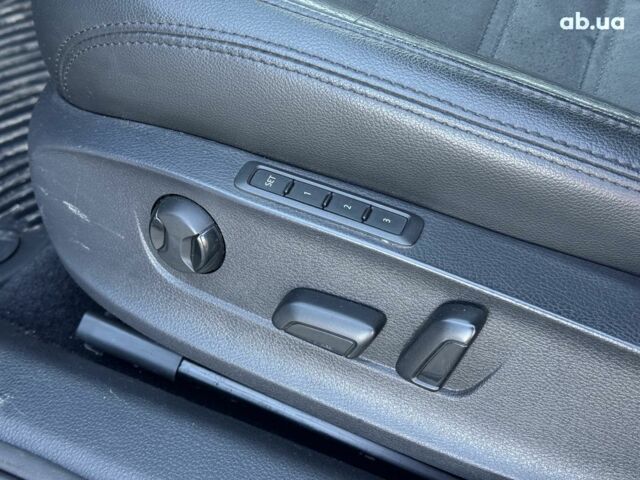 Белый Фольксваген Пассат, объемом двигателя 2 л и пробегом 222 тыс. км за 14190 $, фото 13 на Automoto.ua