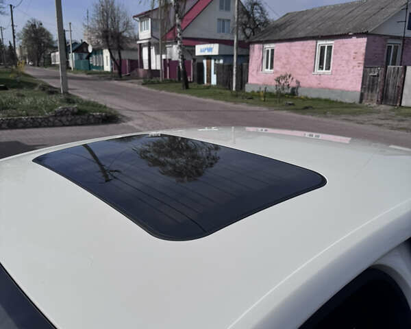 Білий Фольксваген Пассат, об'ємом двигуна 1.97 л та пробігом 245 тис. км за 15300 $, фото 14 на Automoto.ua