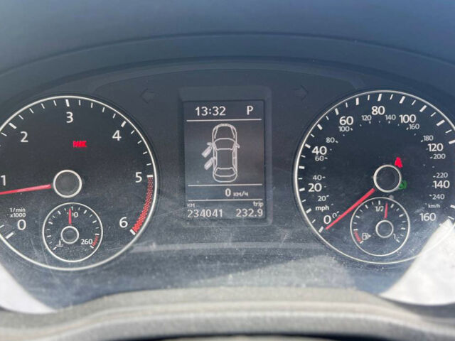 Білий Фольксваген Пассат, об'ємом двигуна 2 л та пробігом 233 тис. км за 11900 $, фото 11 на Automoto.ua