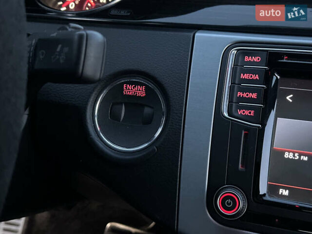 Фольксваген Пассат 2013 в Одессе на Automoto.ua Белый Фольксваген Пассат, объемом двигателя 1.98 л и пробегом 150 тыс. км за 12500 $, фото 64 на Automoto.ua