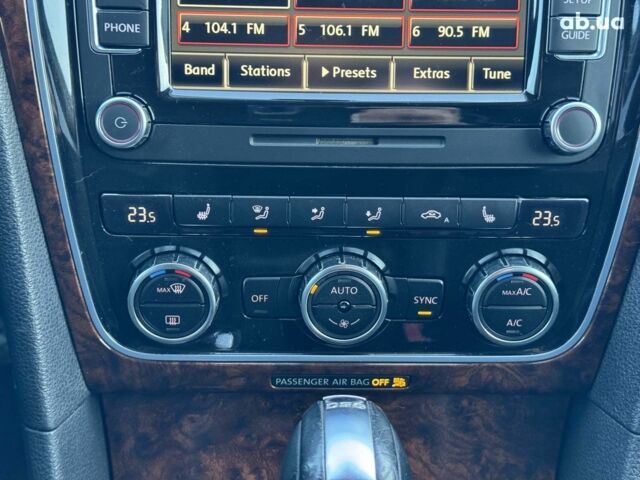 Белый Фольксваген Пассат, объемом двигателя 2 л и пробегом 222 тыс. км за 14190 $, фото 28 на Automoto.ua