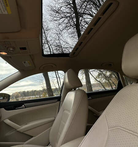 Білий Фольксваген Пассат, об'ємом двигуна 1.8 л та пробігом 153 тис. км за 10000 $, фото 9 на Automoto.ua