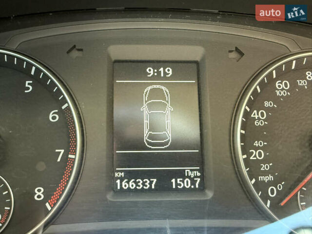 Белый Фольксваген Пассат, объемом двигателя 1.8 л и пробегом 166 тыс. км за 11000 $, фото 7 на Automoto.ua