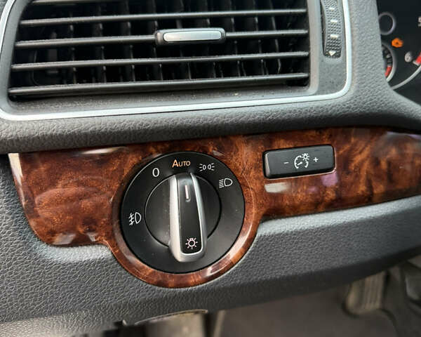 Белый Фольксваген Пассат, объемом двигателя 2 л и пробегом 118 тыс. км за 13200 $, фото 38 на Automoto.ua