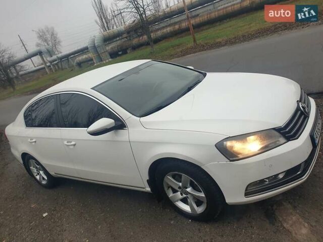 Белый Фольксваген Пассат, объемом двигателя 1.8 л и пробегом 160 тыс. км за 10700 $, фото 3 на Automoto.ua