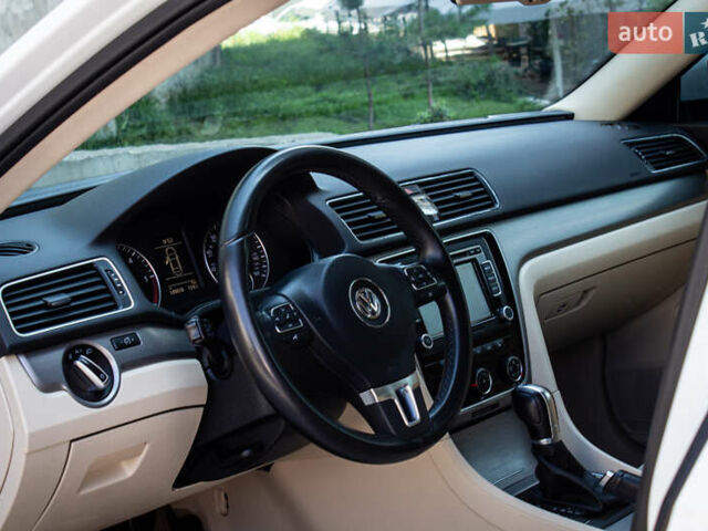 Белый Фольксваген Пассат, объемом двигателя 2 л и пробегом 149 тыс. км за 13250 $, фото 57 на Automoto.ua